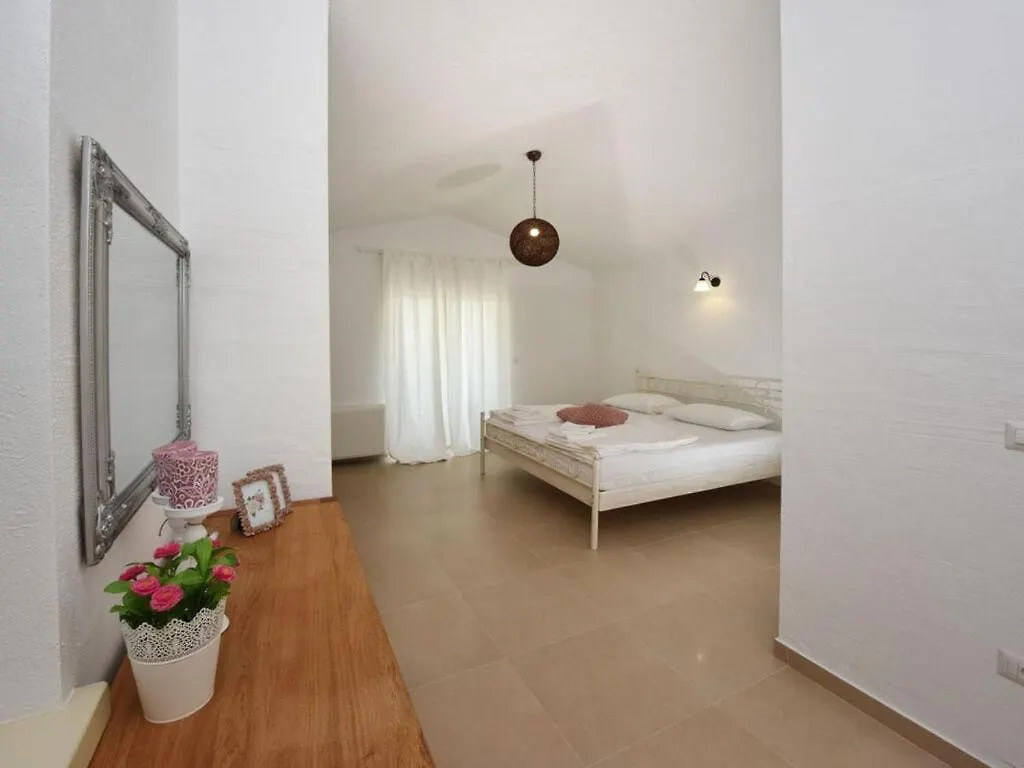 Villa Lavandula  Kastelir